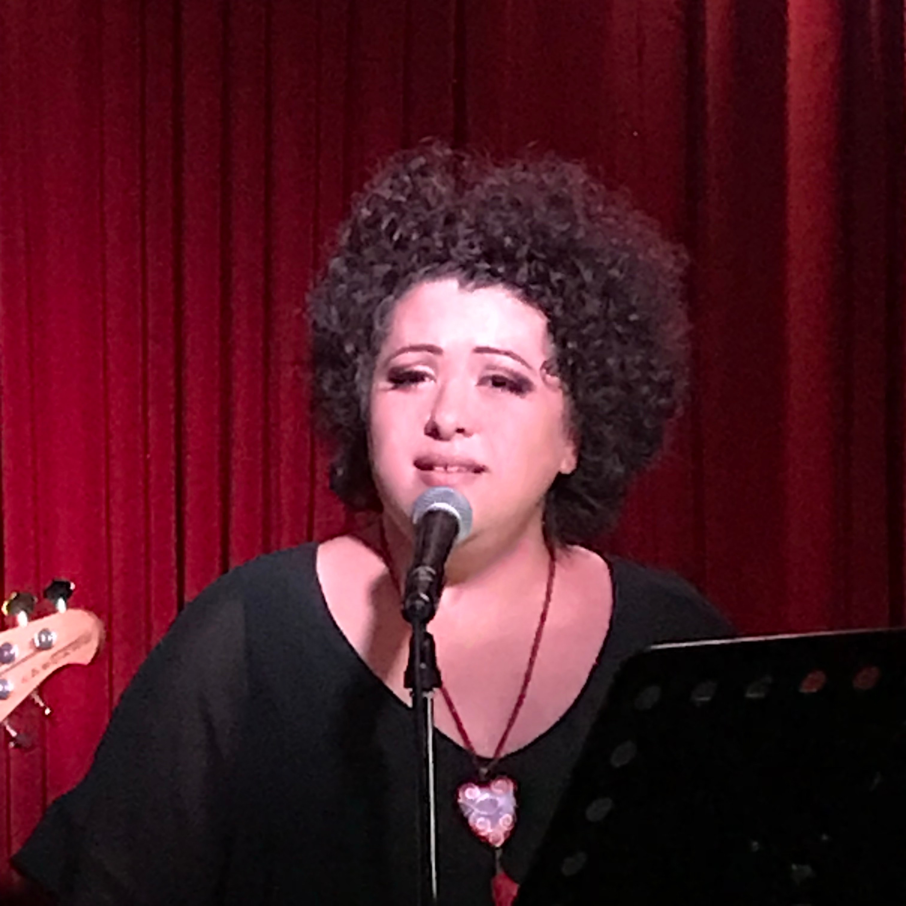 María Katzarava cantando